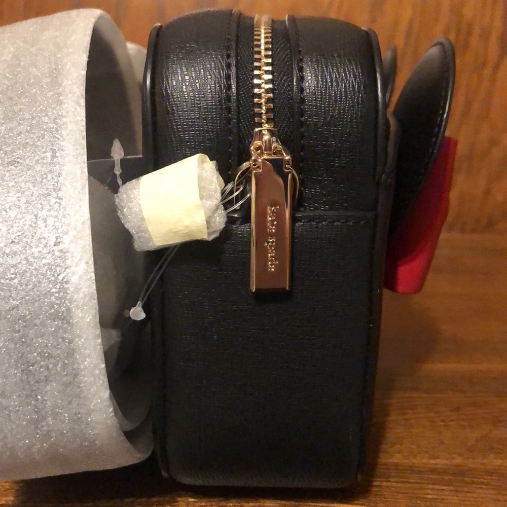 NWT-Disney x Kate Spade-Minnie Mouse-Mini Camera Bag-Black with Red Bow-$329 - Picture 4 of 15